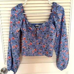 Abercrombie blue floral blouse small